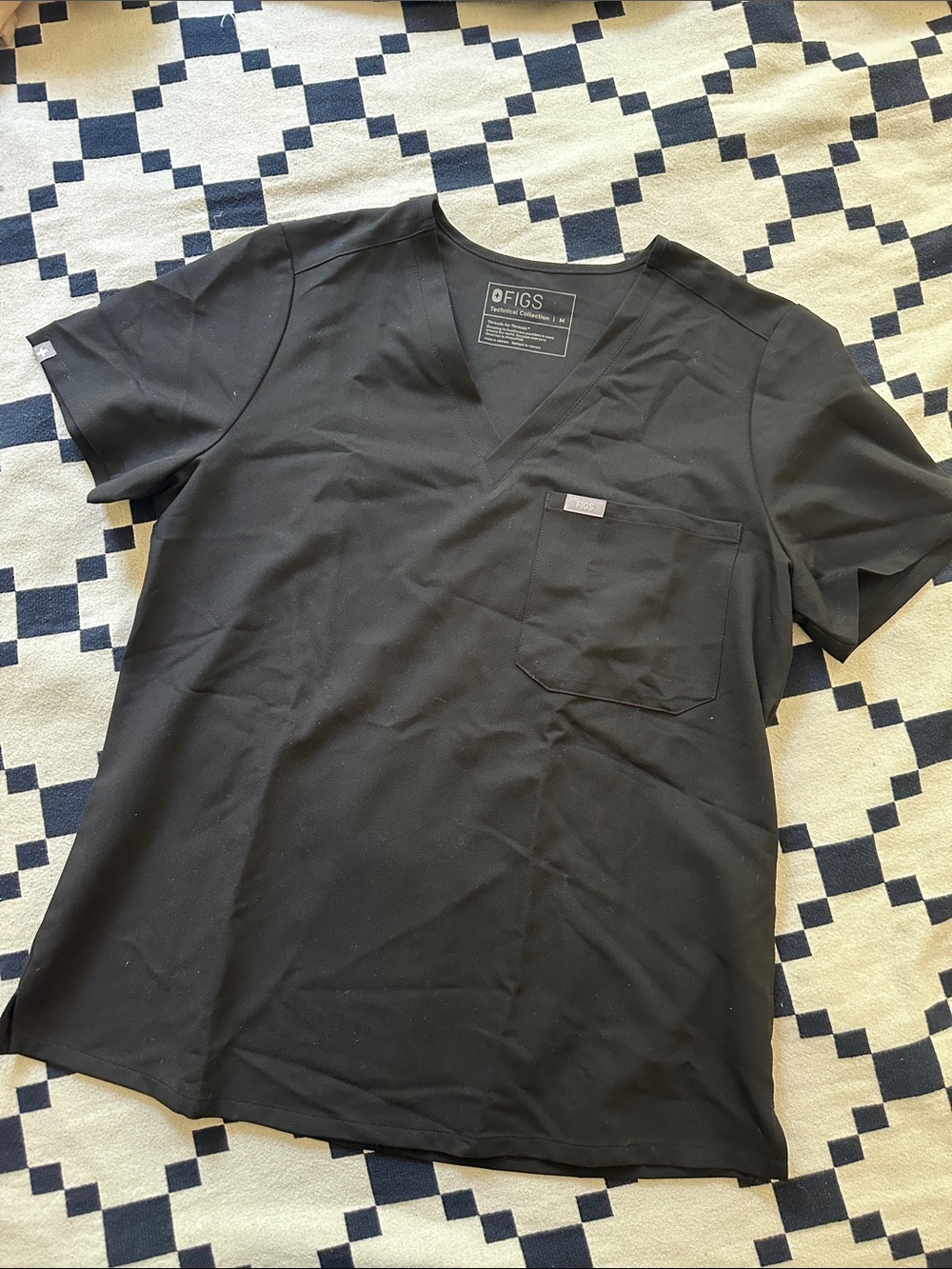 FIGS scrub top